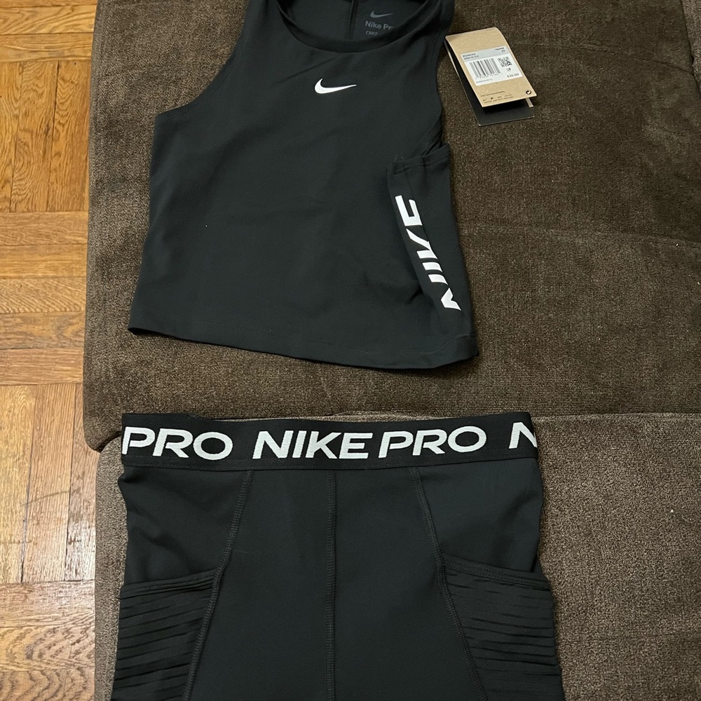 Nike Fit Pro Set